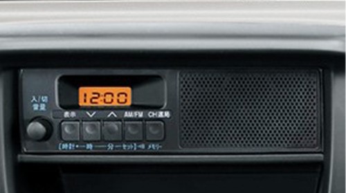 AM/FMラジオ [スピーカー内蔵]【標準装備】